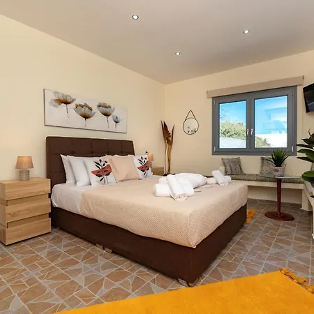 Horizon Sky House With View