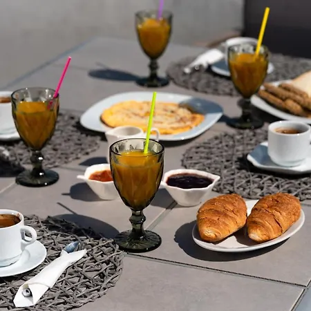 Horizon Sky House With View Pýrgos